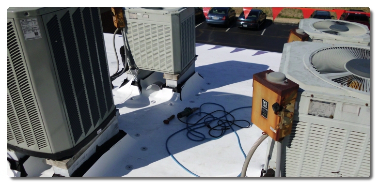 Thermoplastic polyolefin (TPO) single-ply roofing